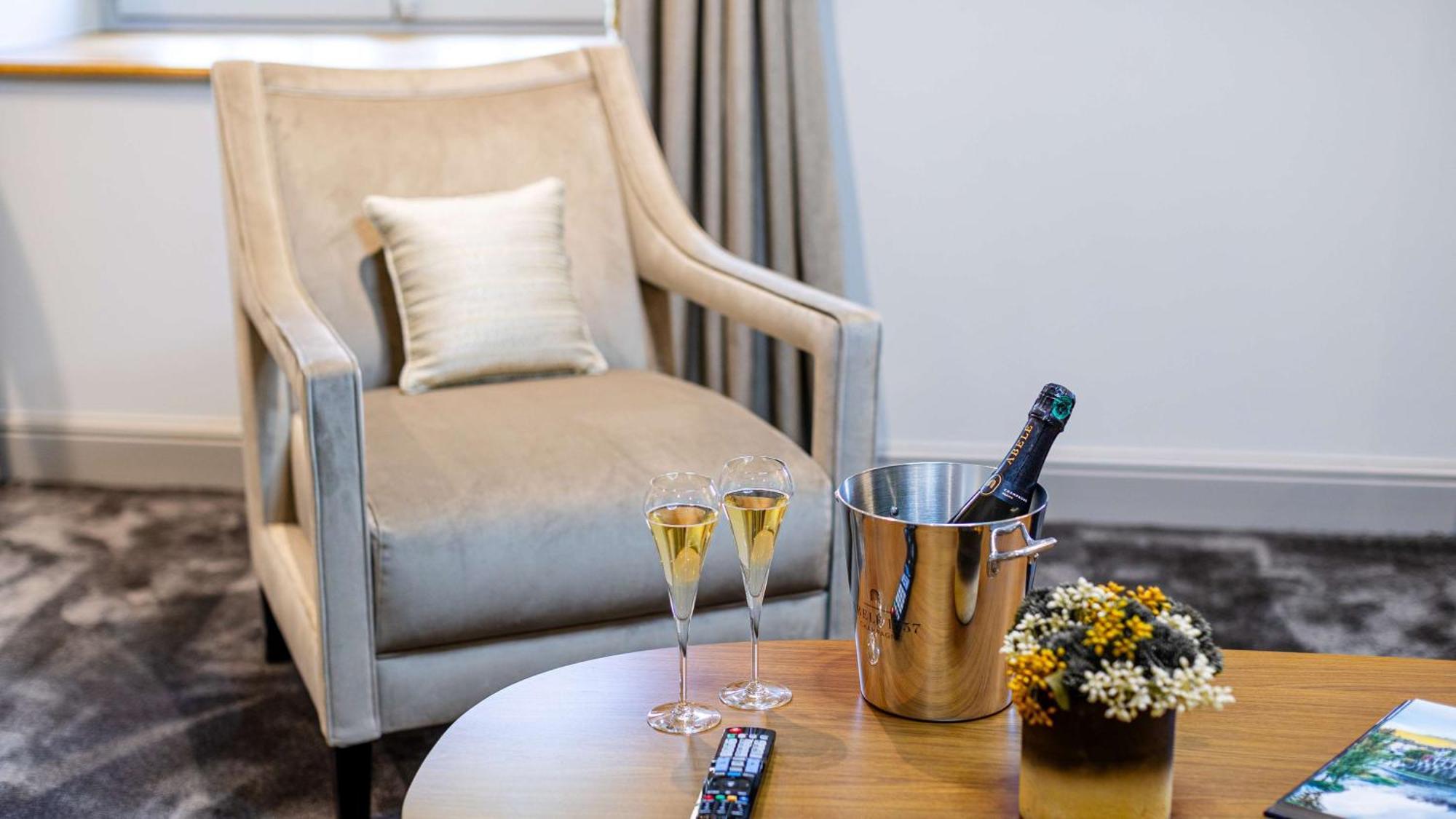 Domaine De Dolomieu Hotel & Spa - BW Premier Collection 외부 사진